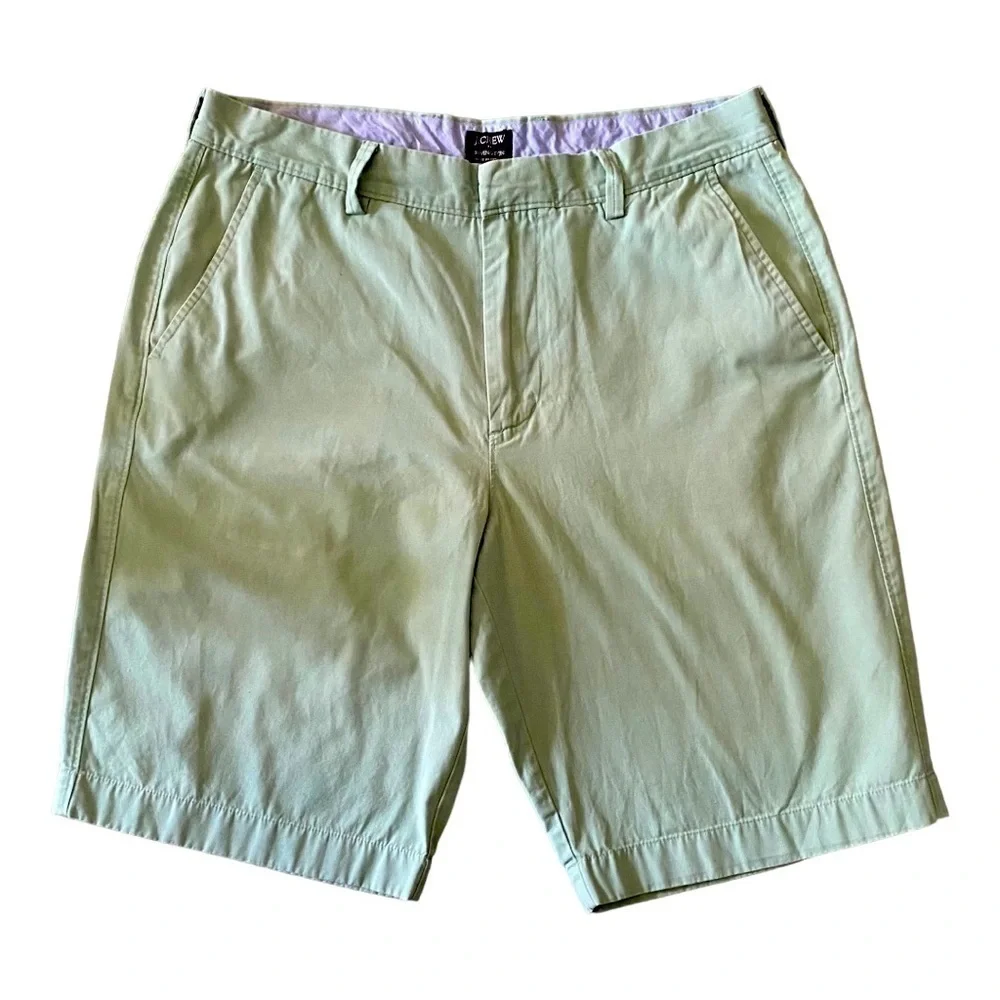 J. CREW-MENS LIGHT GREEN SHORTS-SIZE 33